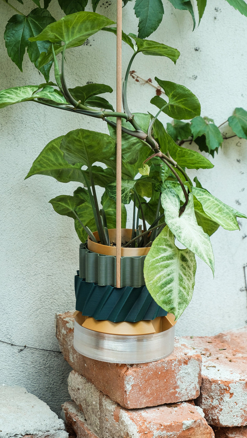 BRASS Eclectic Indoor Planter – Modern Eco Pot