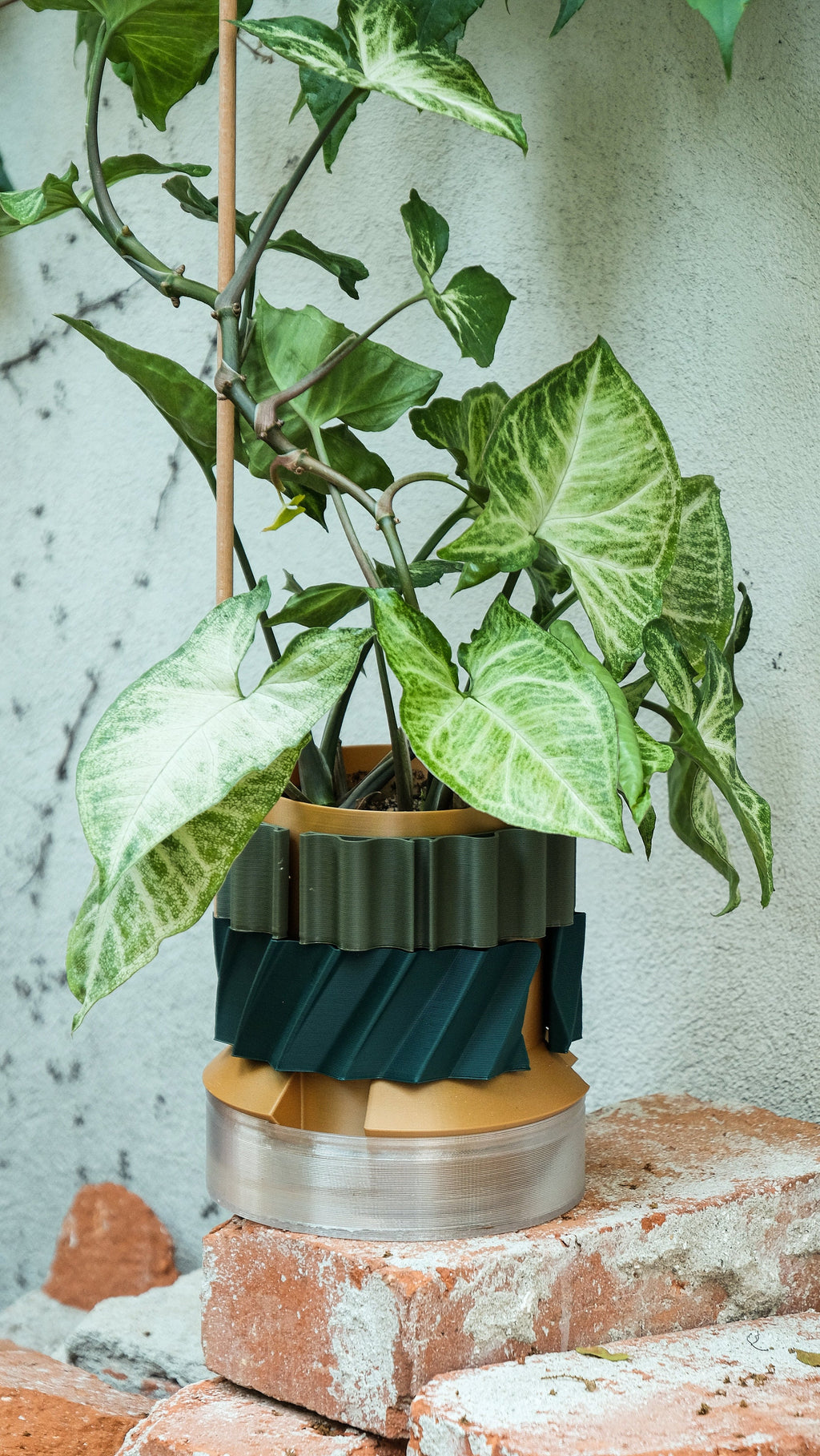BRASS Eclectic Indoor Planter – Modern Eco Pot